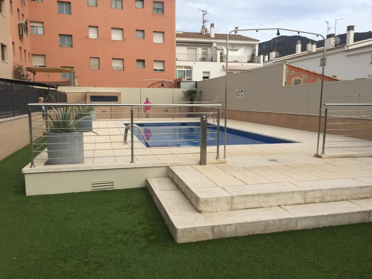Appartement Standing 58M Plage A 3Mn En Voiture Roses Luaran gambar