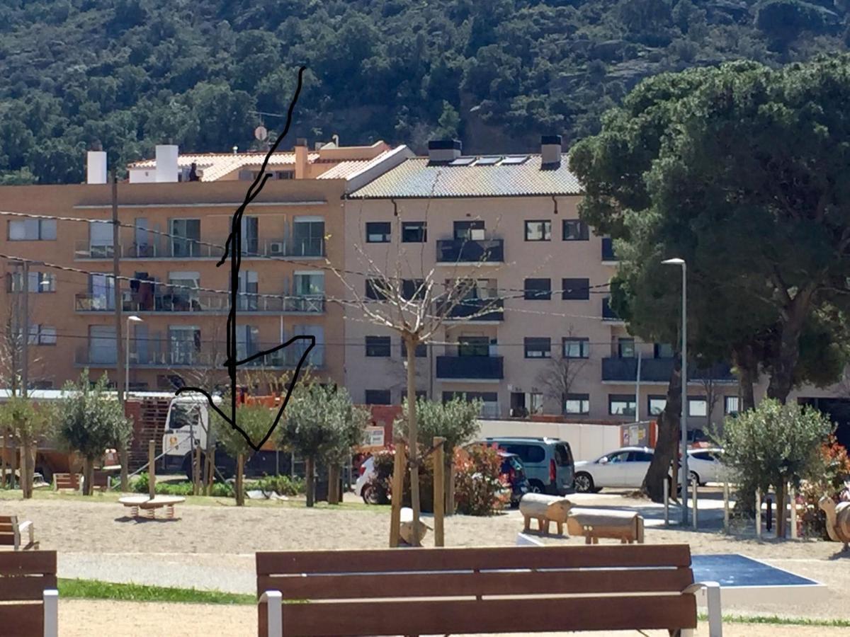 Appartement Standing 58M Plage A 3Mn En Voiture Roses Luaran gambar