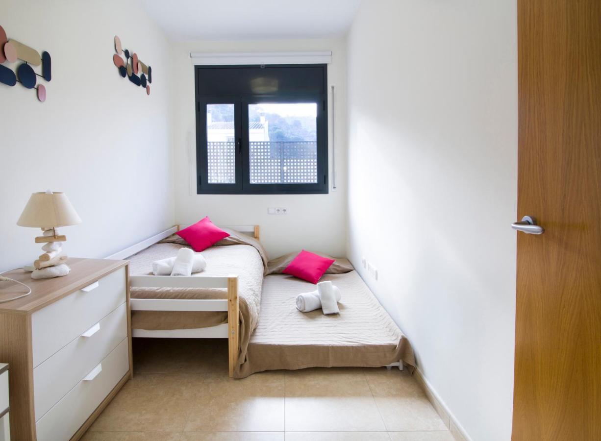 Appartement Standing 58M Plage A 3Mn En Voiture Roses Luaran gambar