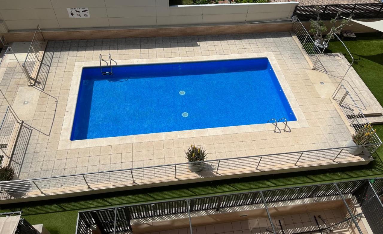 Appartement Standing 58M Plage A 3Mn En Voiture Roses Luaran gambar