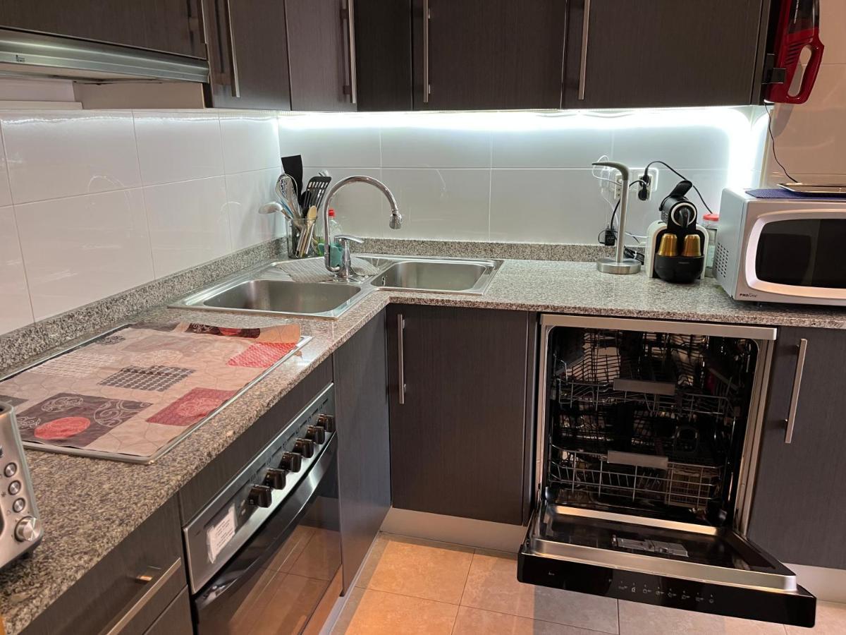 Appartement Standing 58M Plage A 3Mn En Voiture Roses Luaran gambar