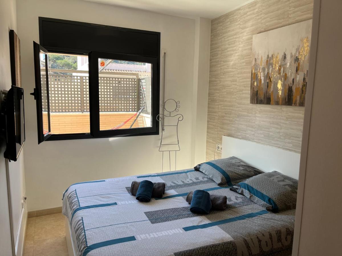 Appartement Standing 58M Plage A 3Mn En Voiture Roses Luaran gambar