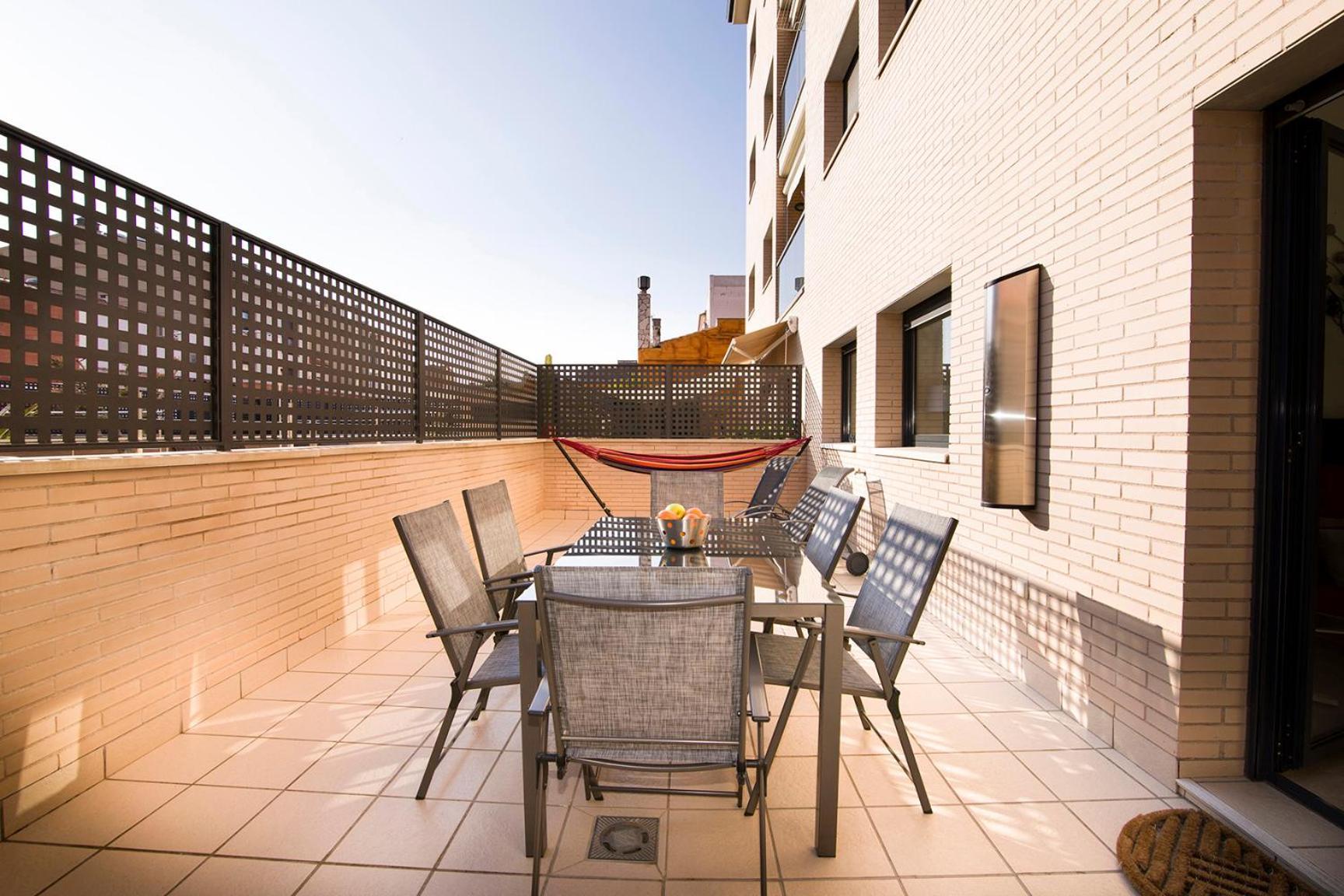 Appartement Standing 58M Plage A 3Mn En Voiture Roses Luaran gambar